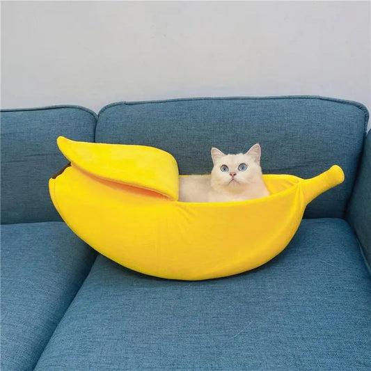 Cute Banana Shaped Beds Cat Bed, Winter Warm Fleeced Sleep Play Rest Cat Bed, Soft Banana Cushion Cozy Sofa, Portable Plush Pet Kennel Fun Hideout Cat House for Small Cats Kittens Kitty Rabbits