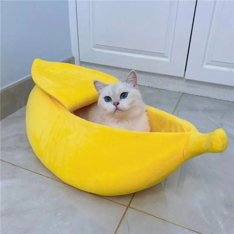 Cute Banana Shaped Beds Cat Bed, Winter Warm Fleeced Sleep Play Rest Cat Bed, Soft Banana Cushion Cozy Sofa, Portable Plush Pet Kennel Fun Hideout Cat House for Small Cats Kittens Kitty Rabbits