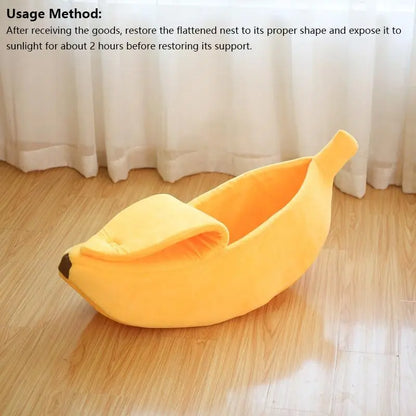 Cute Banana Shaped Beds Cat Bed, Winter Warm Fleeced Sleep Play Rest Cat Bed, Soft Banana Cushion Cozy Sofa, Portable Plush Pet Kennel Fun Hideout Cat House for Small Cats Kittens Kitty Rabbits