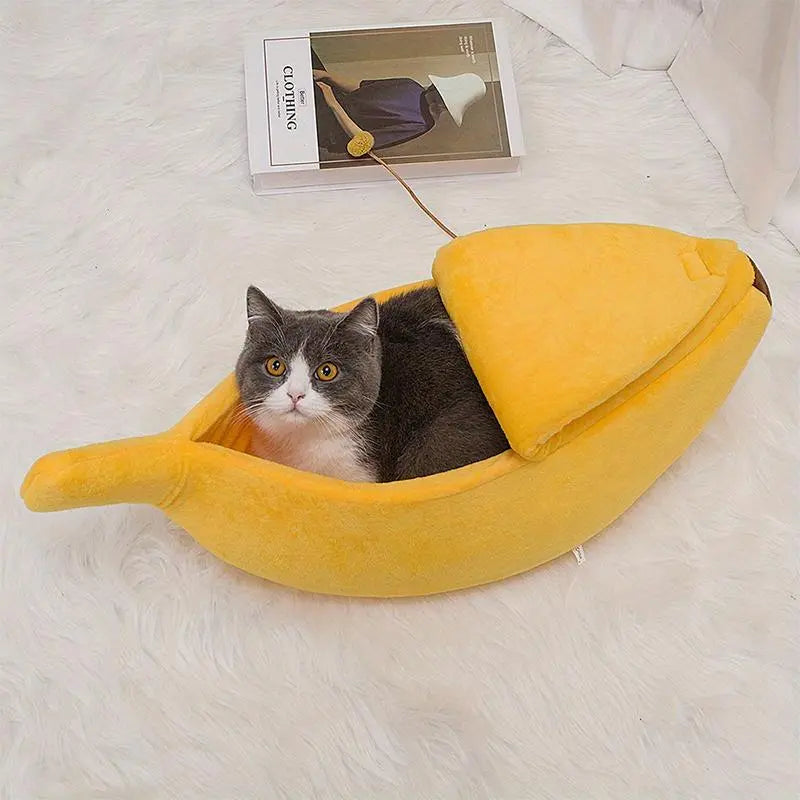 Cute Banana Shaped Beds Cat Bed, Winter Warm Fleeced Sleep Play Rest Cat Bed, Soft Banana Cushion Cozy Sofa, Portable Plush Pet Kennel Fun Hideout Cat House for Small Cats Kittens Kitty Rabbits