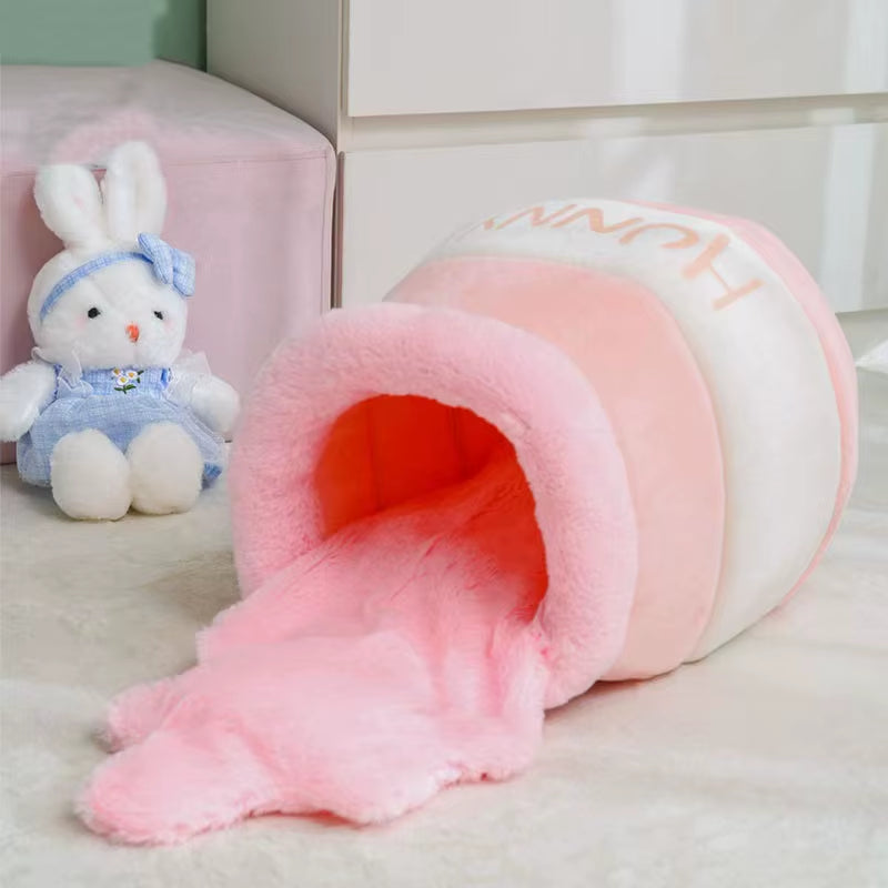 High Quality Detachable Pet Bed Soft Warm Cartoon Bee Jar Shaped Cat Semi-Closed Nest Honey Pot Cat Nest for Winter for Cat Dog